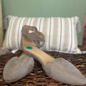Cl by Laundry Gray Taupe Flats